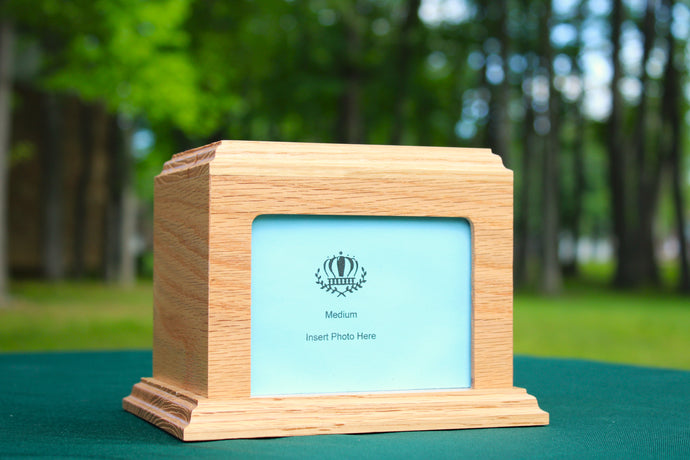Majestic Photo Urn-Oak
