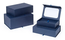 Load image into Gallery viewer, Standard Findon Urn